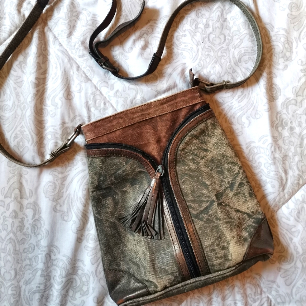 Mona B canvas crossbody